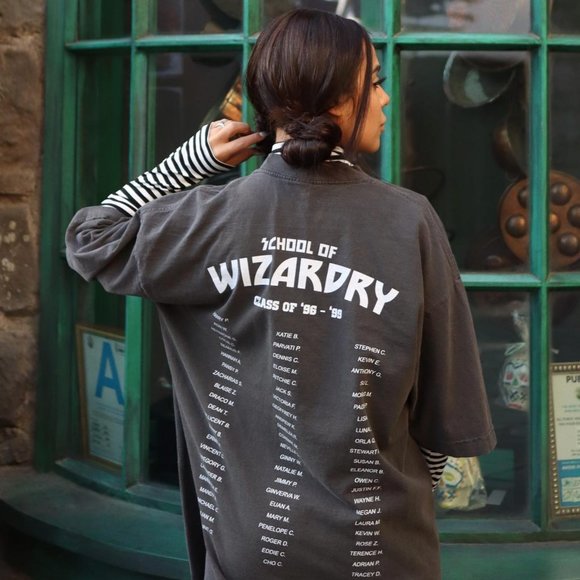 ISO Adelaides Fort Hogwarts Reunion Tee, M, L or XL - Picture 2 of 3